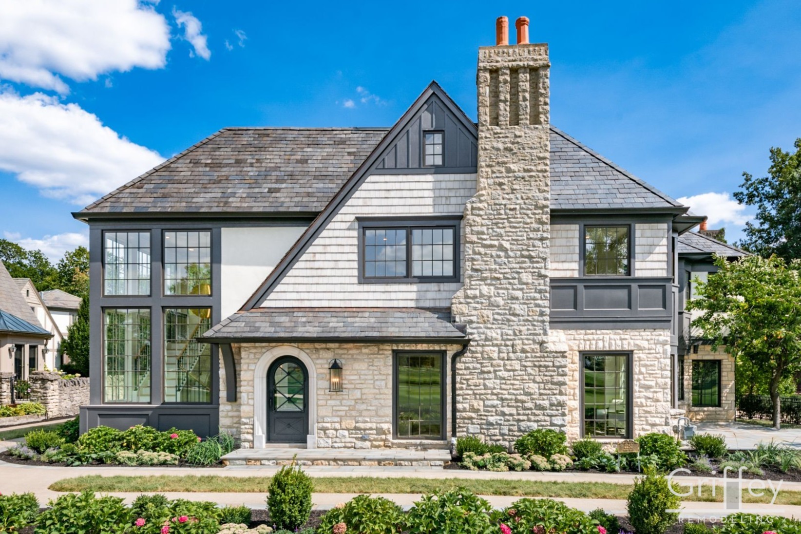 004_ Rd Columbus OH 43221 USA